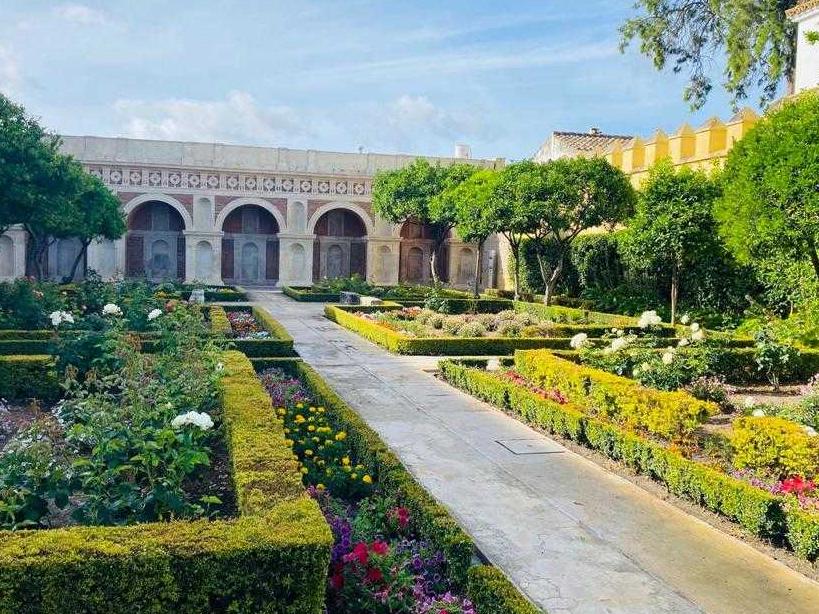 Le célèbre jardin Renaissance du Castillo Palacio de los Ribera