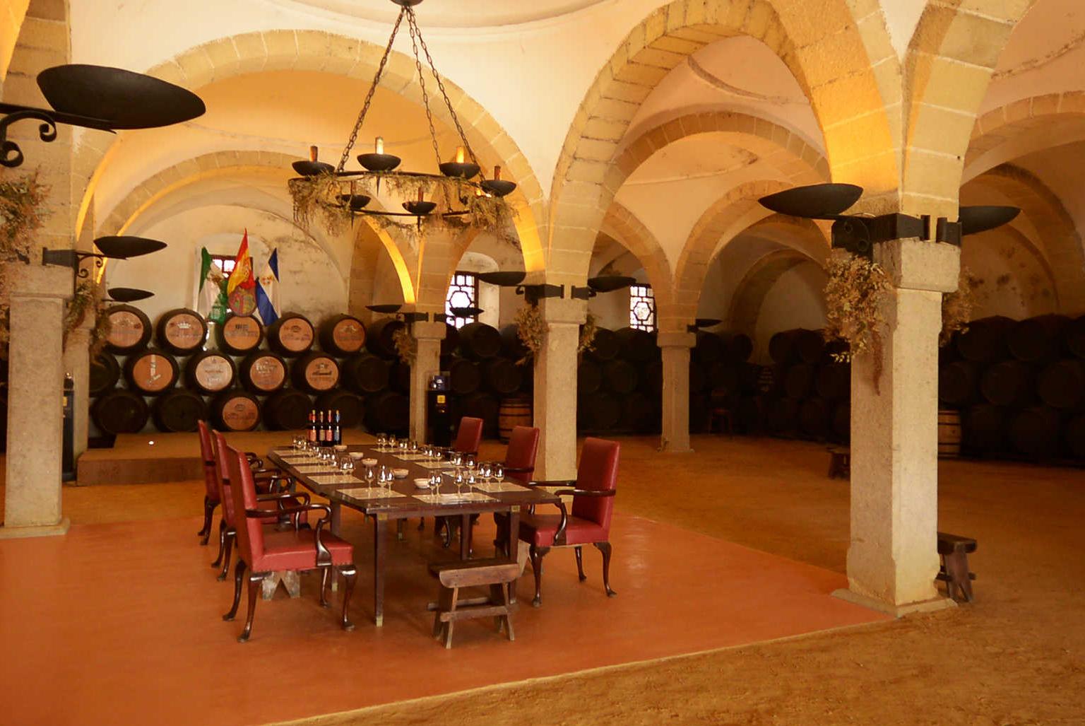 El vino de Jerez con su historia ycuriosidades siendo una experiencia irresistible (33).JPG